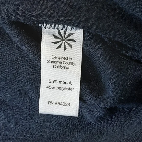 Athleta Scoopneck Shirt, BUNDLE, size Small Grey & Navy - Picture 5 of 5